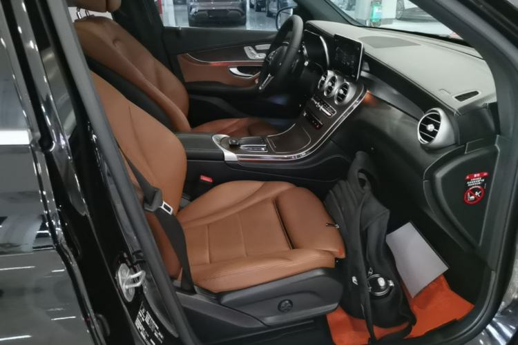 Used Mercedes-Benz GLC 2020 GLC 300 L 4MATIC Dynamic Edition Right Front Seat