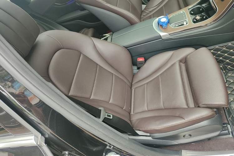 Used Mercedes-Benz GLC 2020 GLC 300 L 4MATIC Dynamic Edition Right Front Seat