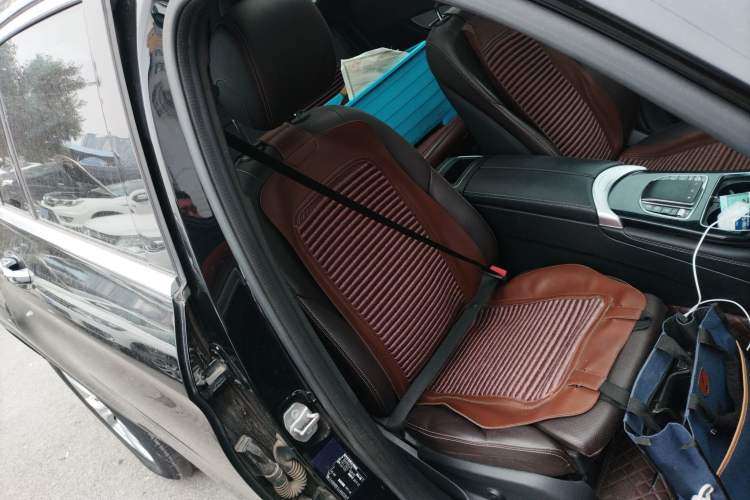 Used Mercedes-Benz GLC 2020 GLC 260 L 4MATIC Dynamic Model Right Front Seat