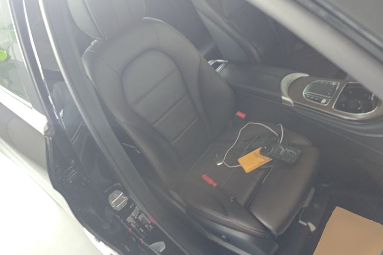 Used Mercedes-Benz GLC 2020 Facelift GLC 300 L 4MATIC Dynamic Edition Right Front Seat