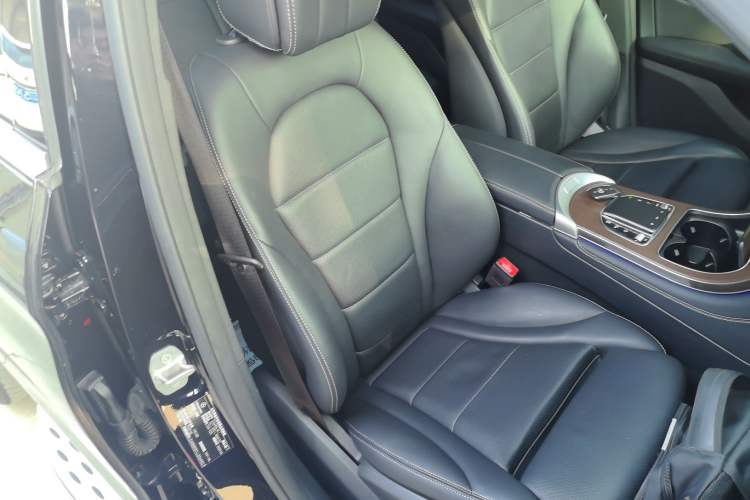 Used Mercedes-Benz GLC 2020 Facelift GLC 300 L 4MATIC Dynamic Edition Right Front Seat
