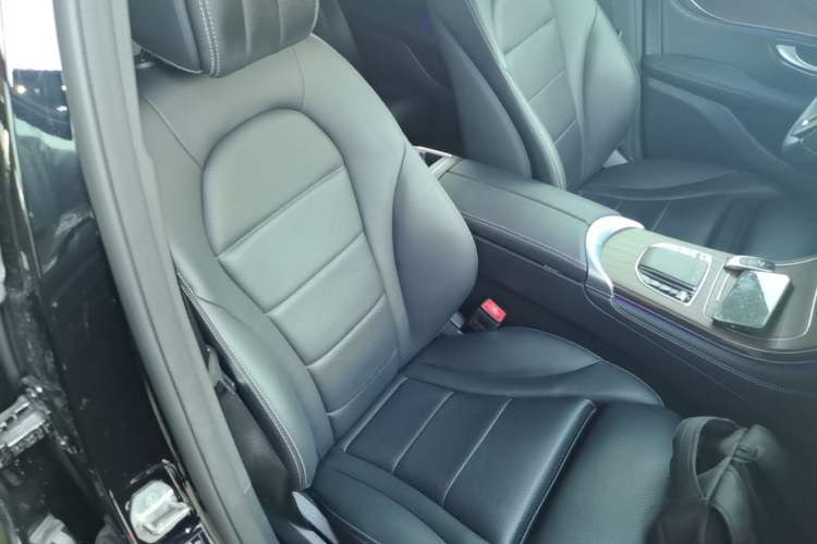 Used Mercedes-Benz GLC 2020 Facelift GLC 300 L 4MATIC Dynamic Edition Right Front Seat