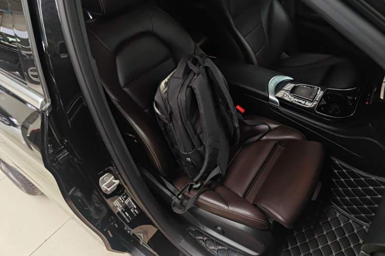 Used Mercedes-Benz GLC 2020 Facelifted GLC 260 L 4MATIC Dynamic Edition Right Front Seat