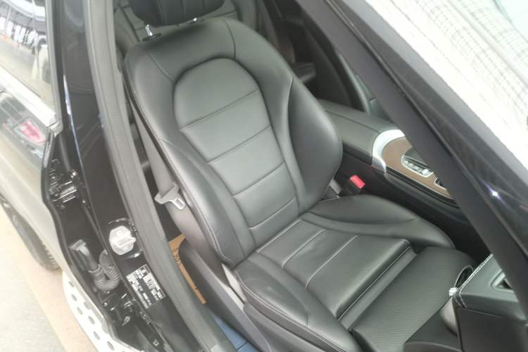 Used Mercedes-Benz GLC 2020 GLC 300 L 4MATIC Dynamic Edition Right Front Seat