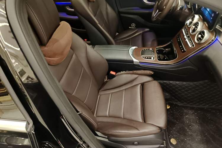 Used Mercedes-Benz GLC 2020 Facelift GLC 300 L 4MATIC Dynamic Edition Right Front Seat