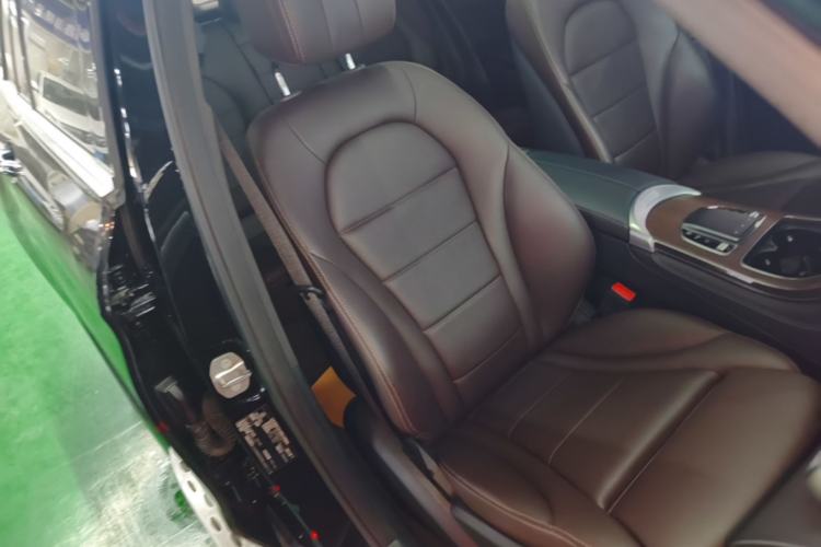 Used Mercedes-Benz GLC 2020 Facelift GLC 300 L 4MATIC Dynamic Edition Right Front Seat