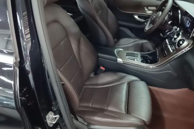 Used Mercedes-Benz GLC 2020 GLC 260 L 4MATIC Luxury Model Right Front Seat
