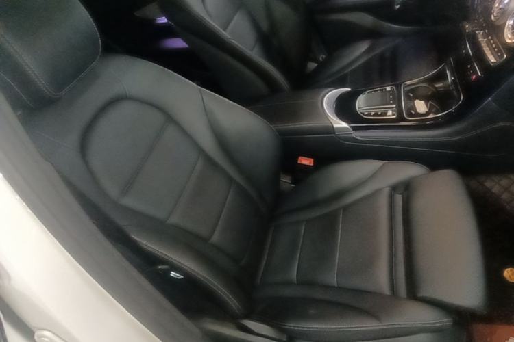 Used Mercedes-Benz GLC 2020 GLC 260 L 4MATIC Dynamic Model Right Front Seat
