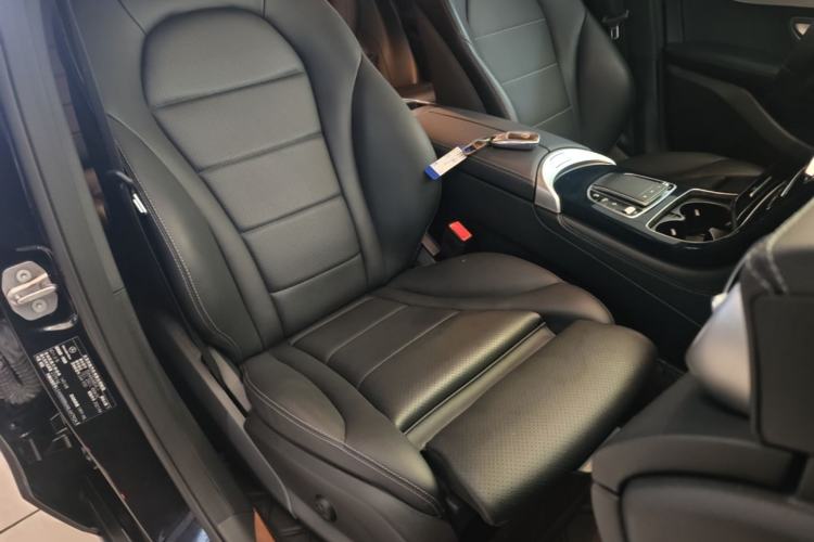 Used Mercedes-Benz GLC 2020 Facelifted GLC 260 L 4MATIC Dynamic Edition Right Front Seat