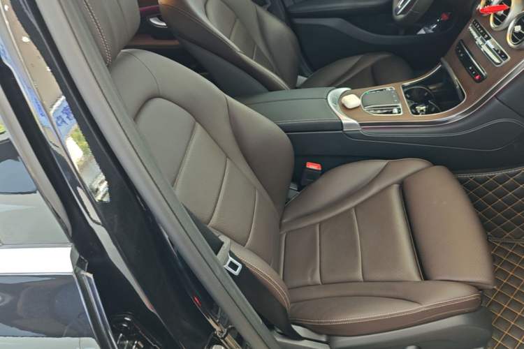 Used Mercedes-Benz GLC 2020 Facelift GLC 300 L 4MATIC Dynamic Edition Right Front Seat