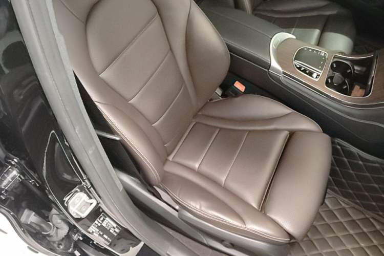 Used Mercedes-Benz GLC 2020 Facelift GLC 300 L 4MATIC Dynamic Edition Right Front Seat