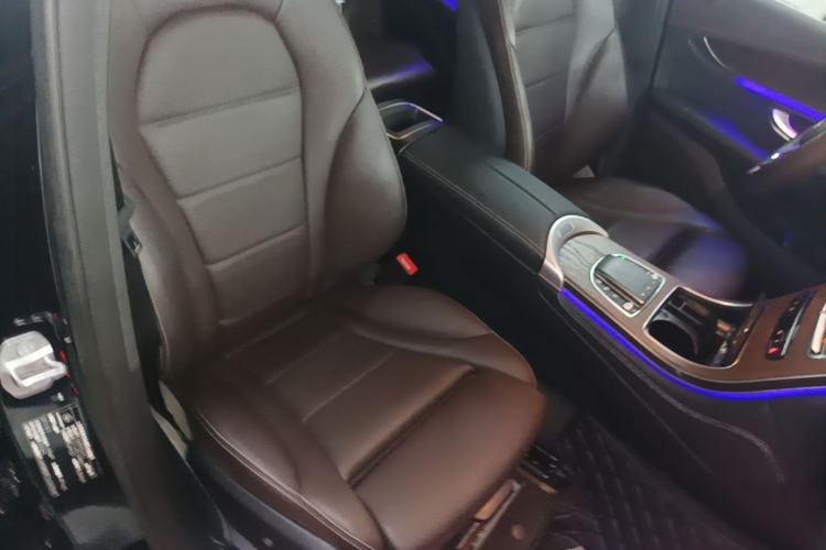 Used Mercedes-Benz GLC 2020 Facelift GLC 260 L 4MATIC Luxury Edition Right Front Seat