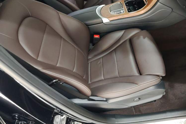 Used Mercedes-Benz GLC 2020 Facelifted GLC 260 L 4MATIC Dynamic Edition Right Front Seat