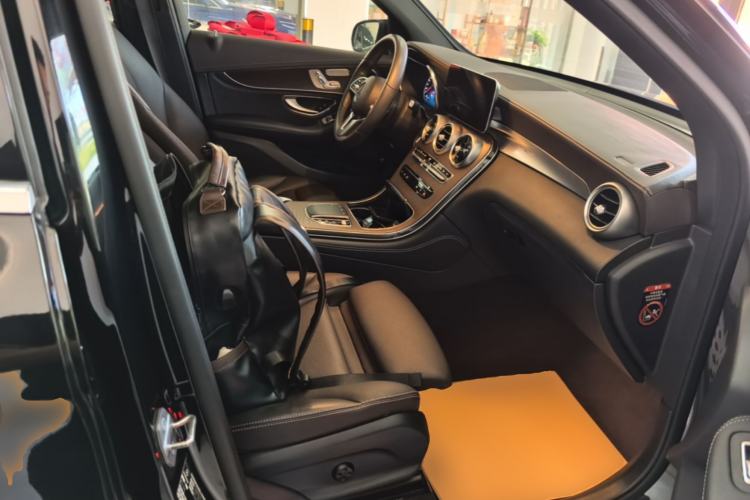 Used Mercedes-Benz GLC 2020 Facelift GLC 300 L 4MATIC Dynamic Edition Right Front Seat