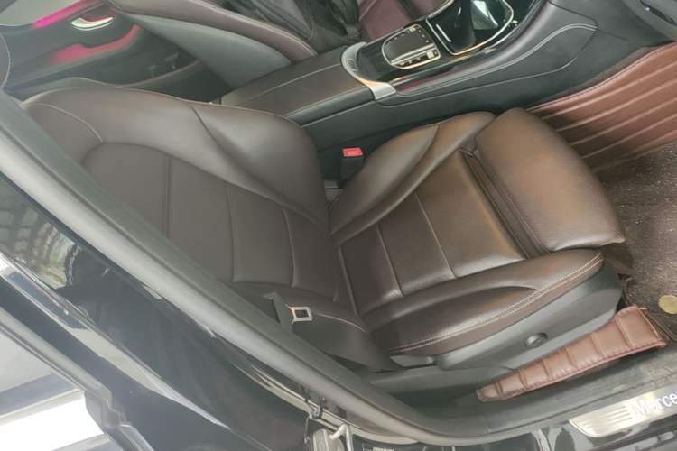 Used Mercedes-Benz GLC 2020 Facelifted GLC 260 L 4MATIC Dynamic Edition Right Front Seat