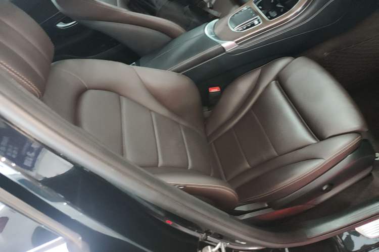 Used Mercedes-Benz GLC 2020 GLC 260 L 4MATIC Luxury Model Right Front Seat