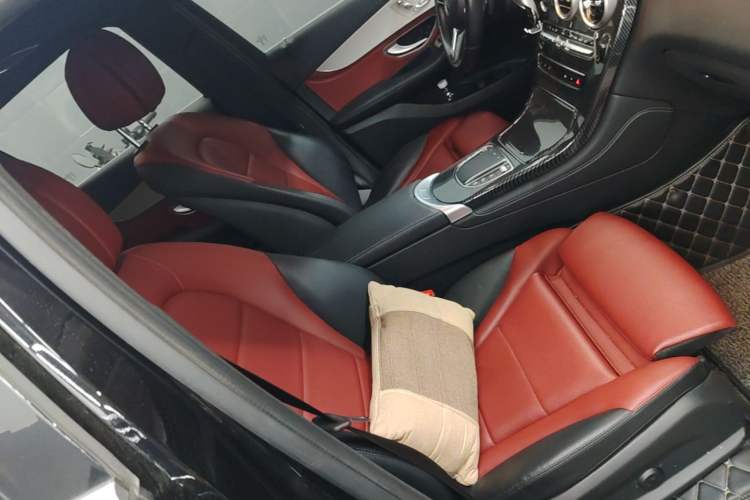 Used Mercedes-Benz GLC 2020 GLC 300 L 4MATIC Dynamic Edition Right Front Seat