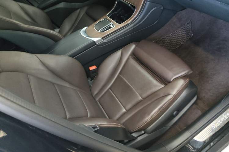 Used Mercedes-Benz GLC 2020 GLC 300 L 4MATIC Dynamic Edition Right Front Seat