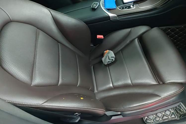 Used Mercedes-Benz GLC 2020 Facelift GLC 300 L 4MATIC Dynamic Edition Right Front Seat