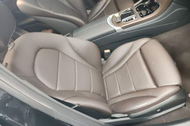 Used Mercedes-Benz GLC 2020 Facelifted GLC 260 L 4MATIC Dynamic Edition Right Front Seat