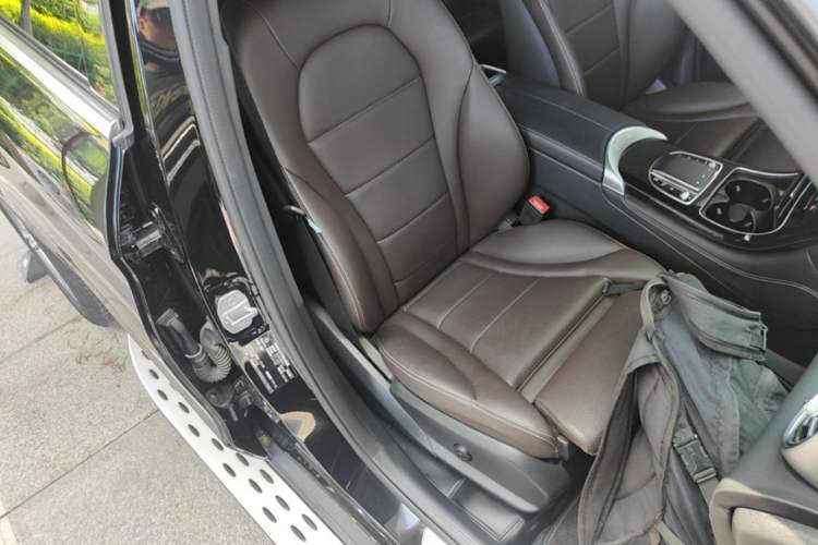 Used Mercedes-Benz GLC 2020 Facelifted GLC 260 L 4MATIC Dynamic Edition Right Front Seat