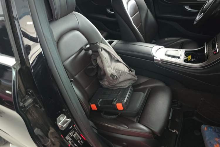 Used Mercedes-Benz GLC 2020 GLC 300 L 4MATIC Dynamic Edition Right Front Seat