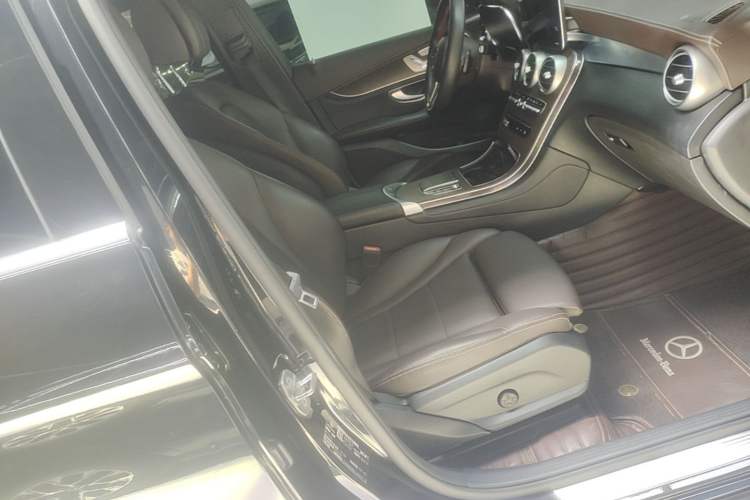 Used Mercedes-Benz GLC 2020 GLC 300 L 4MATIC Dynamic Edition Right Front Seat