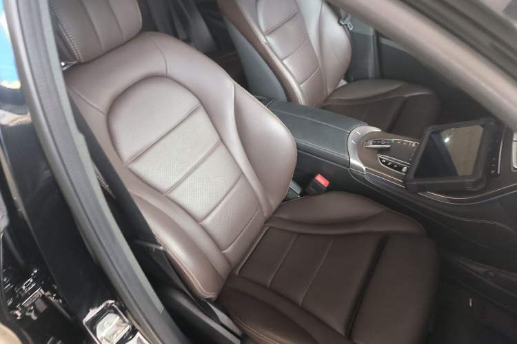 Used Mercedes-Benz GLC 2020 GLC 260 L 4MATIC Luxury Model Right Front Seat