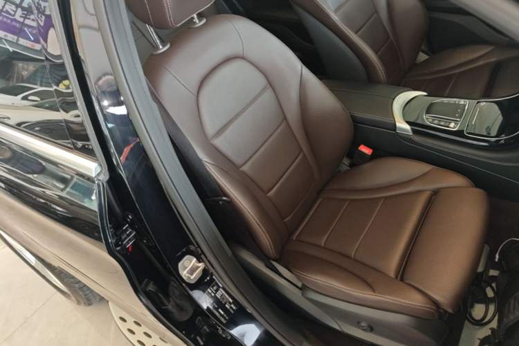 Used Mercedes-Benz GLC 2020 Facelifted GLC 260 L 4MATIC Dynamic Edition Right Front Seat