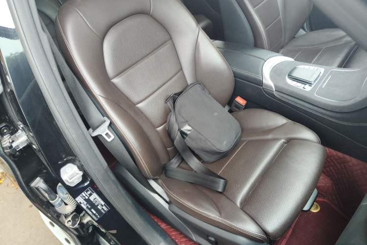 Used Mercedes-Benz GLC 2020 Facelifted GLC 260 L 4MATIC Dynamic Edition Right Front Seat