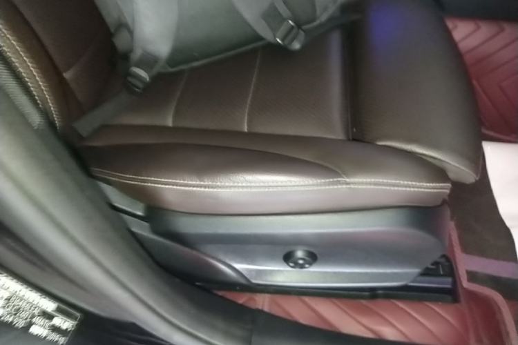 Used Mercedes-Benz GLC 2020 GLC 260 L 4MATIC Luxury Model Right Front Seat
