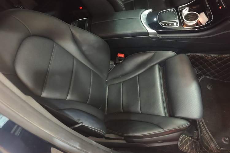 Used Mercedes-Benz GLC 2020 Facelifted GLC 260 L 4MATIC Dynamic Edition Right Front Seat