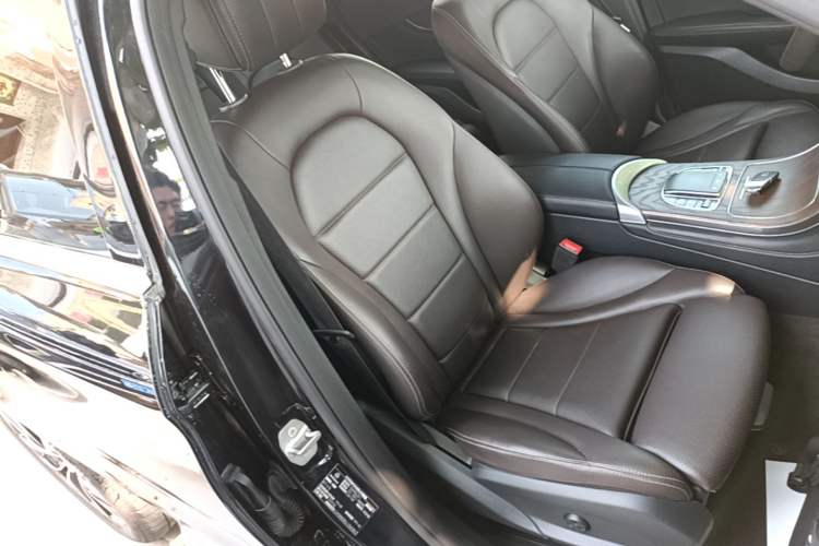 Used Mercedes-Benz GLC 2020 Facelift GLC 300 L 4MATIC Dynamic Edition Right Front Seat