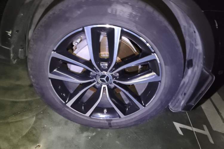 Used Mercedes-Benz GLC 2020 GLC 300 L 4MATIC Dynamic Edition Right Front Wheel Hub
