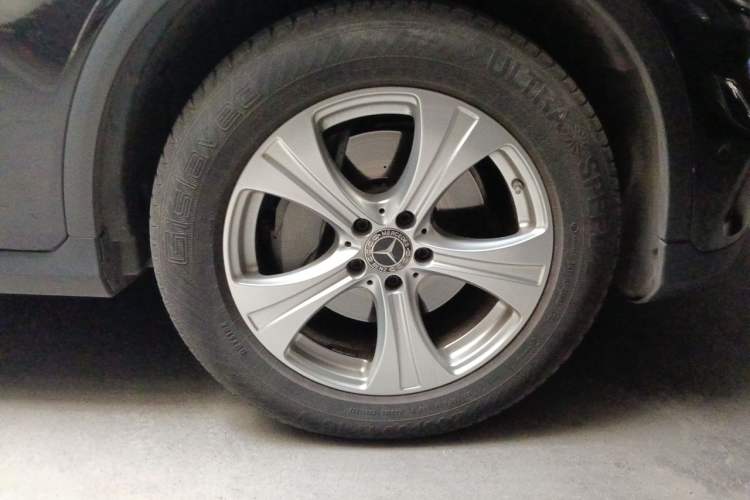 Used Mercedes-Benz GLC 2020 GLC 260 L 4MATIC Dynamic Model Right Front Wheel Hub