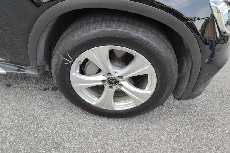 Used Mercedes-Benz GLC 2020 Facelifted GLC 260 L 4MATIC Dynamic Edition Right Front Wheel Hub