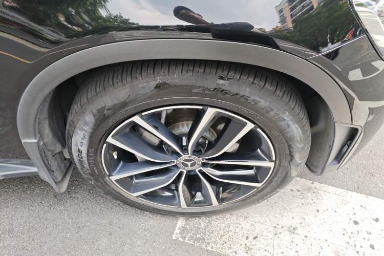 Used Mercedes-Benz GLC 2020 Facelift GLC 300 L 4MATIC Dynamic Edition Right Front Wheel Hub