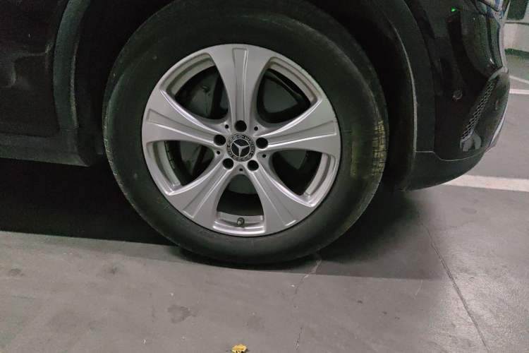 Used Mercedes-Benz GLC 2020 GLC 260 L 4MATIC Dynamic Model Right Front Wheel Hub