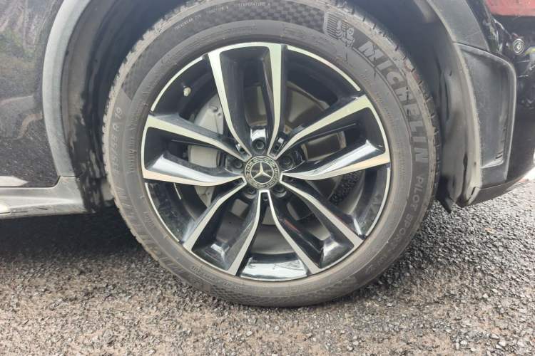 Used Mercedes-Benz GLC 2020 Facelift GLC 300 L 4MATIC Dynamic Edition Right Front Wheel Hub