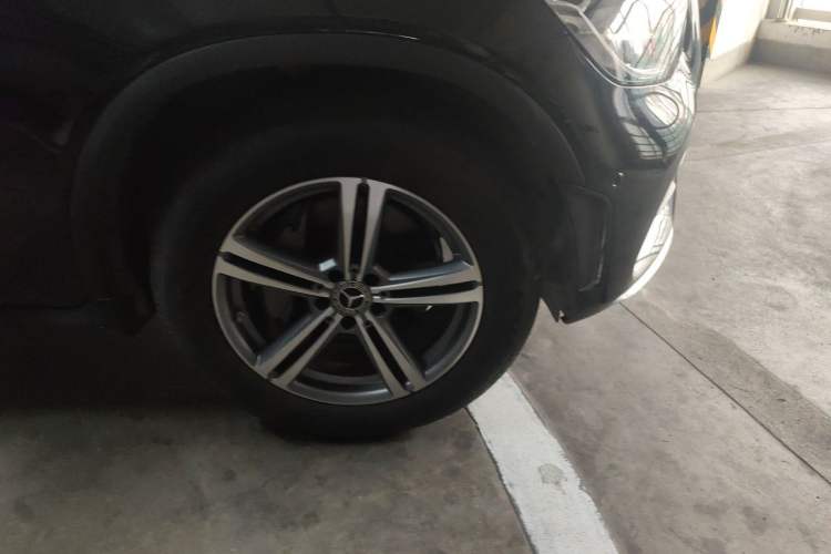 Used Mercedes-Benz GLC 2020 GLC 260 L 4MATIC Luxury Model Right Front Wheel Hub