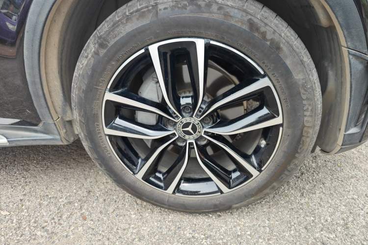 Used Mercedes-Benz GLC 2020 GLC 300 L 4MATIC Dynamic Edition Right Front Wheel Hub