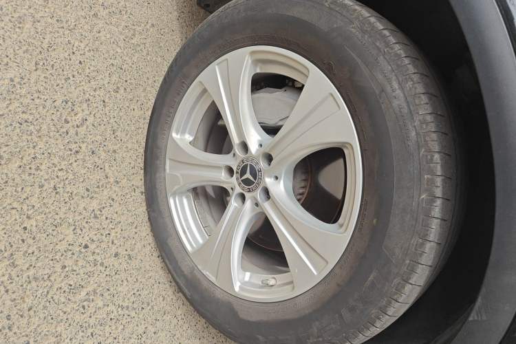 Used Mercedes-Benz GLC 2020 GLC 260 L 4MATIC Dynamic Model Right Front Wheel Hub