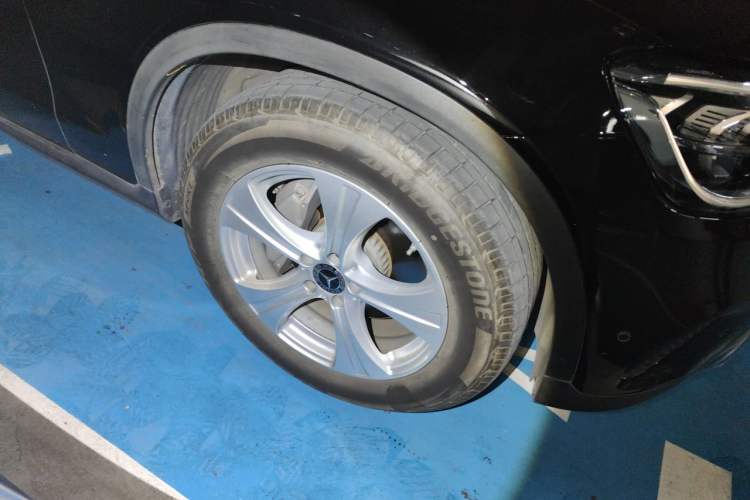 Used Mercedes-Benz GLC 2020 Facelifted GLC 260 L 4MATIC Dynamic Edition Right Front Wheel Hub
