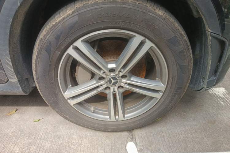 Used Mercedes-Benz GLC 2020 GLC 260 L 4MATIC Luxury Model Right Front Wheel Hub