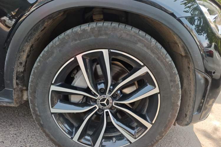 Used Mercedes-Benz GLC 2020 Facelift GLC 300 L 4MATIC Dynamic Edition Right Front Wheel Hub