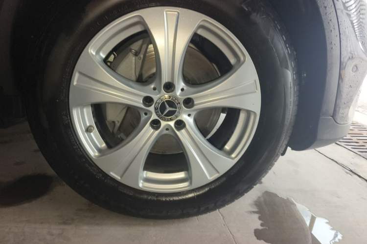 Used Mercedes-Benz GLC 2020 Facelifted GLC 260 L 4MATIC Dynamic Edition Right Front Wheel Hub