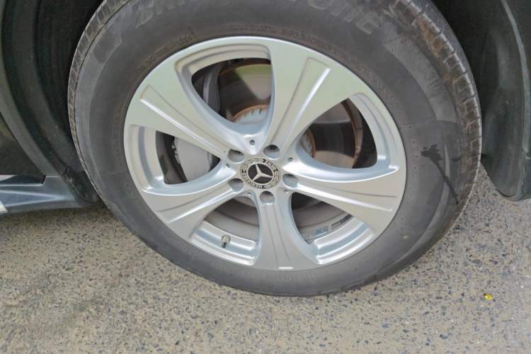 Used Mercedes-Benz GLC 2020 Facelifted GLC 260 L 4MATIC Dynamic Edition Right Front Wheel Hub