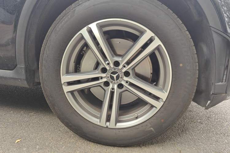Used Mercedes-Benz GLC 2020 GLC 260 L 4MATIC Luxury Model Right Front Wheel Hub