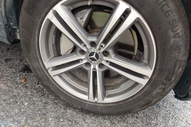 Used Mercedes-Benz GLC 2020 GLC 260 L 4MATIC Luxury Model Right Front Wheel Hub