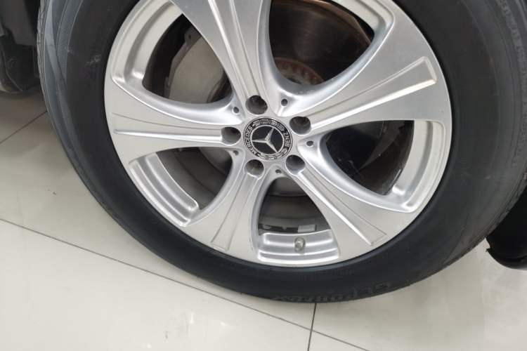 Used Mercedes-Benz GLC 2020 GLC 260 L 4MATIC Dynamic Model Right Front Wheel Hub